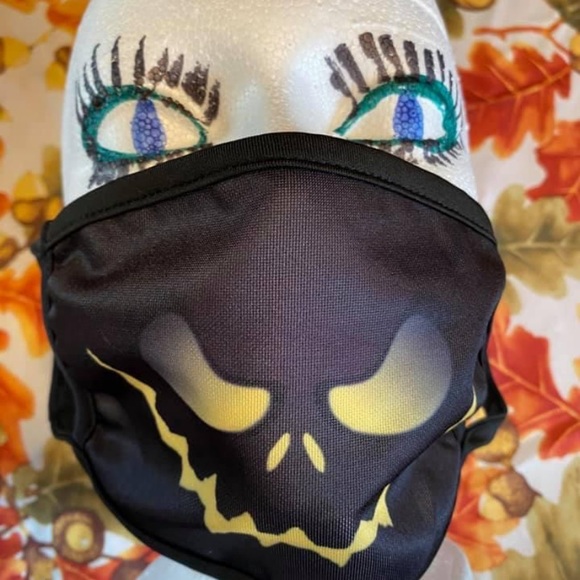 Fabulous Halloween 🎃 masks - Picture 5 of 8